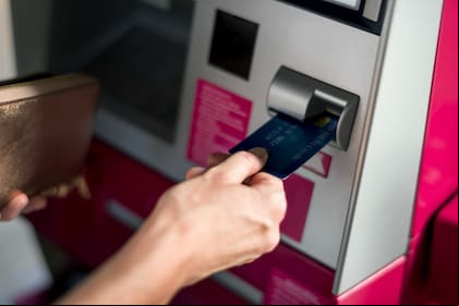 Cómo funcionan los bancos y otros servicios durante los feriados del 16 y 20 de junio