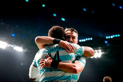 Juan Imhoff y el festejo en una nueva victoria del Racing 92, que marcha cuarto en el Top 14